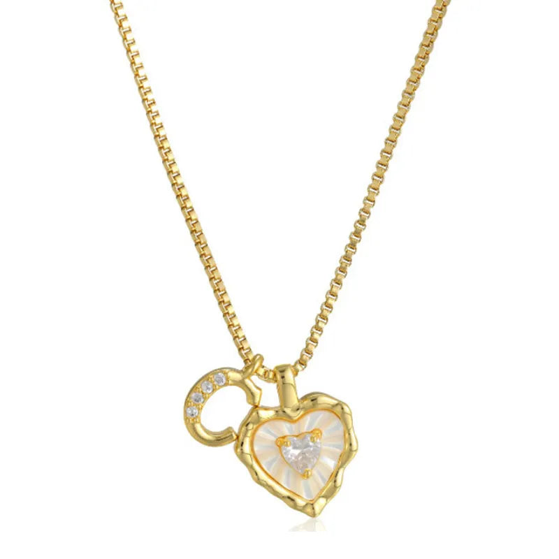 💛 Collier Cœur Initiale – Chaîne Délicate ✨