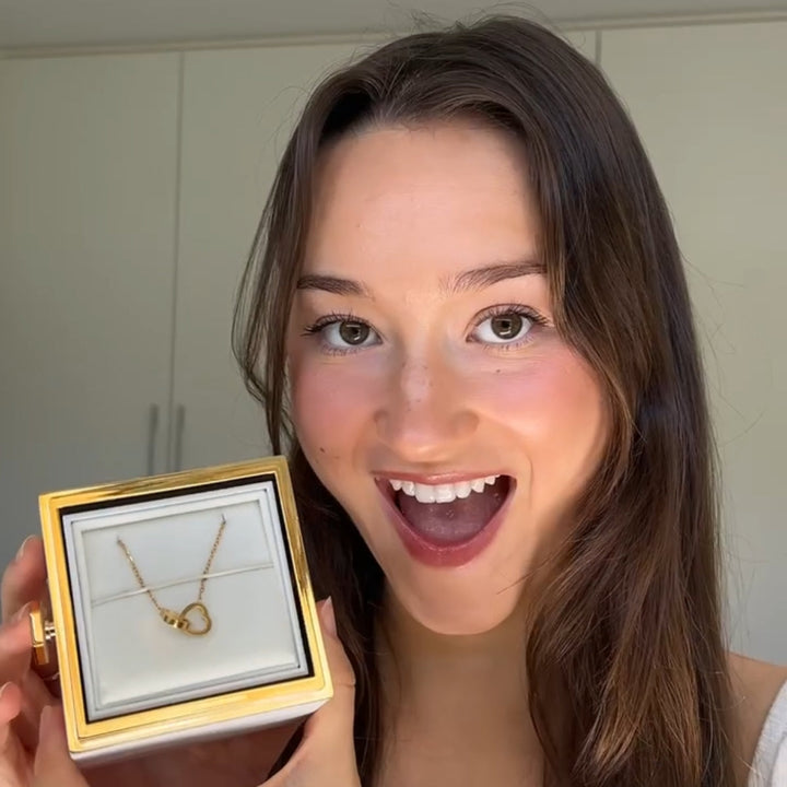 Coffret Rose Éternelle avec Collier Gravé