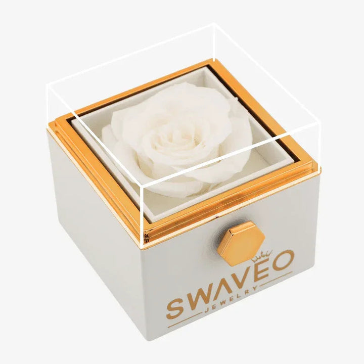 Coffret Rose Éternelle avec Collier Gravé